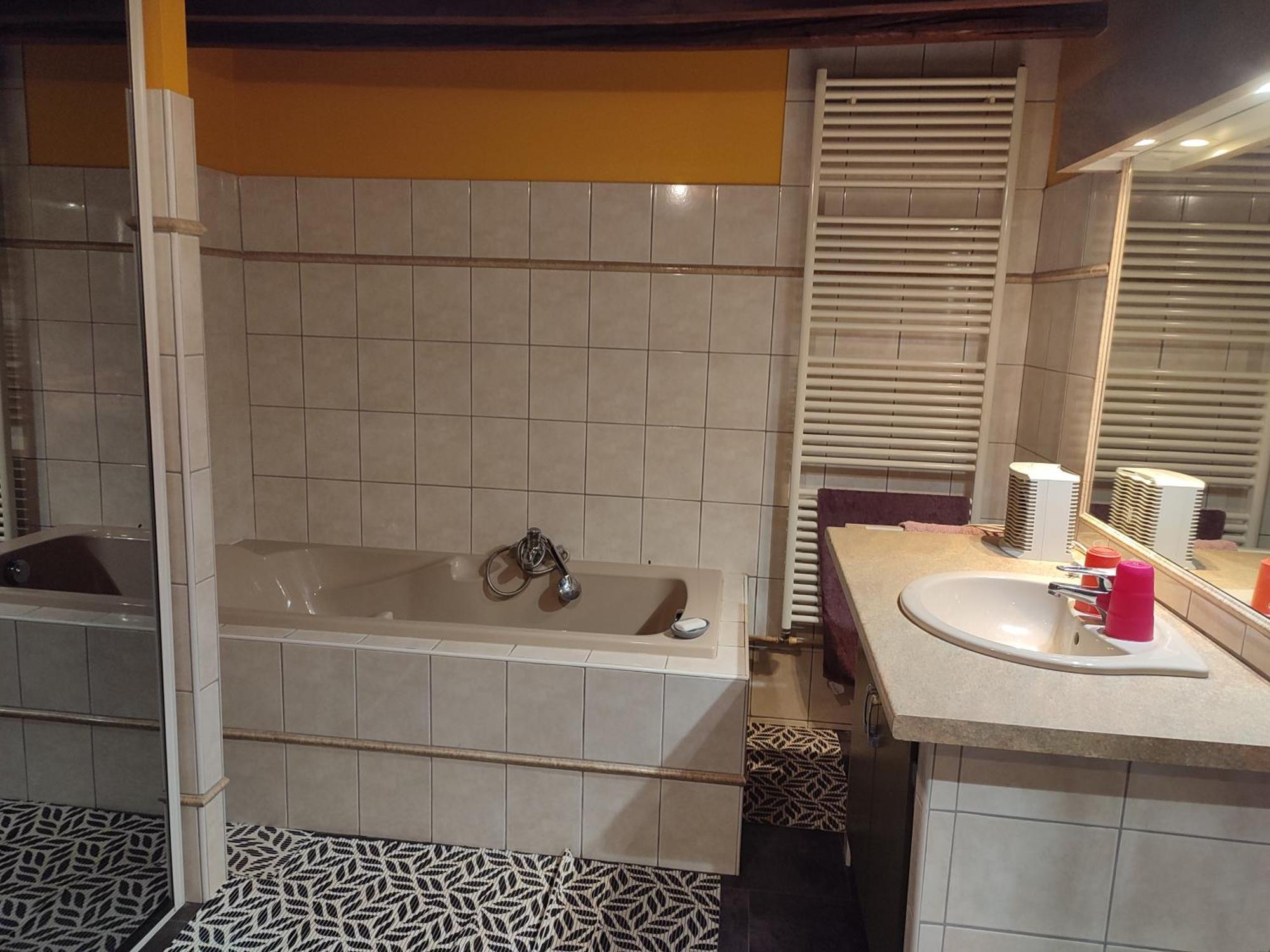 Maison De Caractere Le Rouchassier Saint-Laurent-du-Cros エクステリア 写真